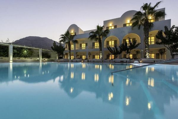 Hotel 28 (Santorini)